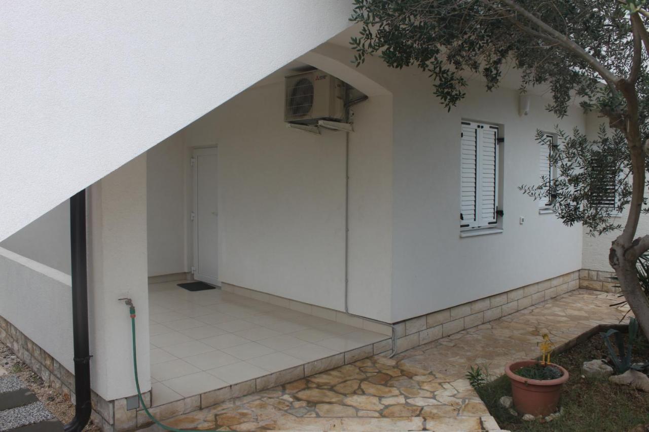 Summer House In Novalja Bagian luar foto